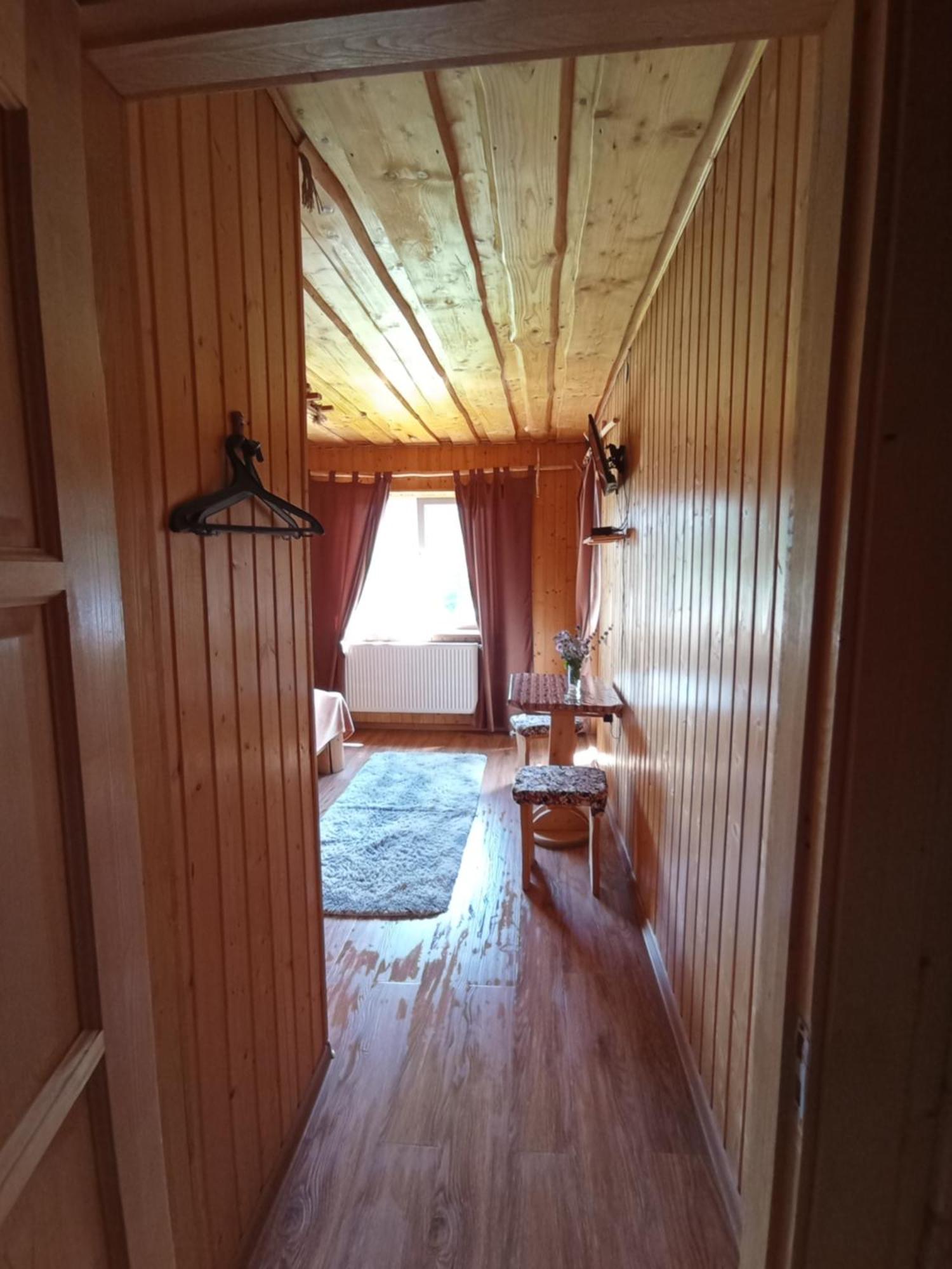 Sadyba Sunny House Pilipets Buitenkant foto