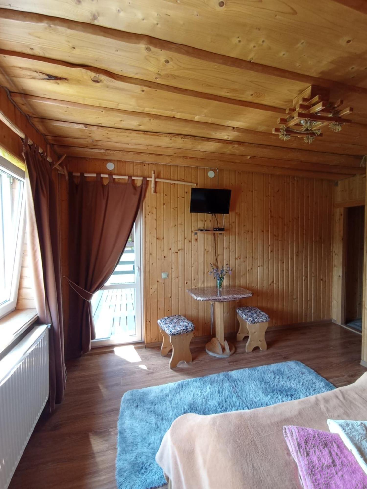 Sadyba Sunny House Pilipets Buitenkant foto